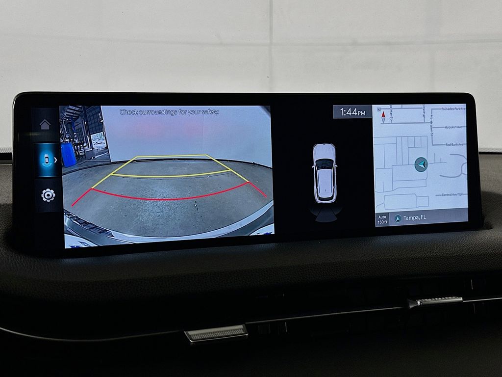 Thumbnail: 2025 Genesis GV70 - 28