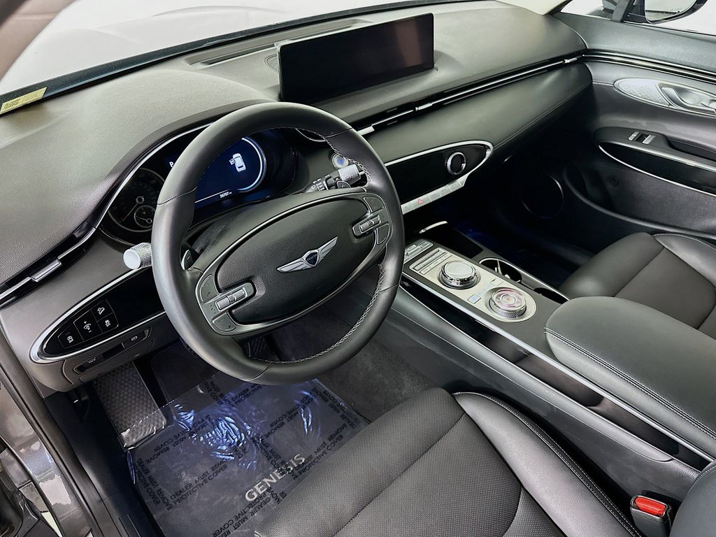 Thumbnail: 2025 Genesis GV70 - 2