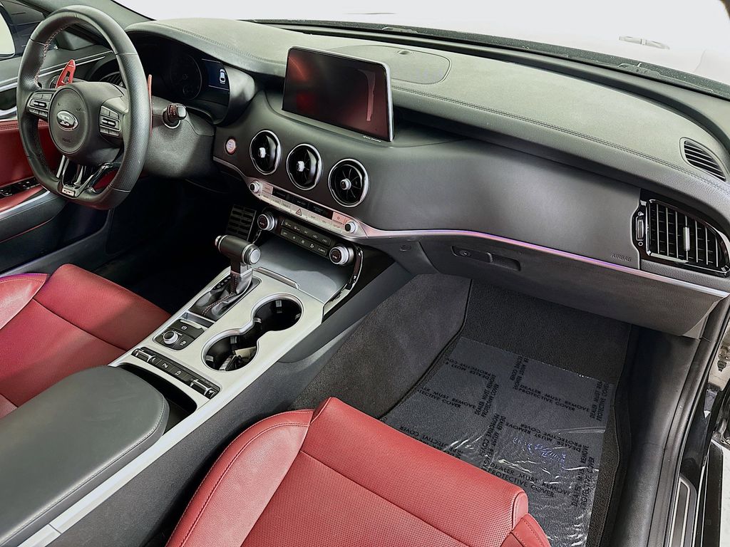 Thumbnail: 2018 Kia Stinger - 34