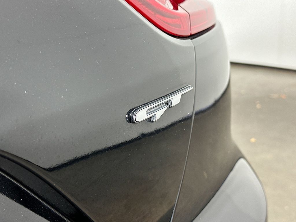 Thumbnail: 2018 Kia Stinger - 6