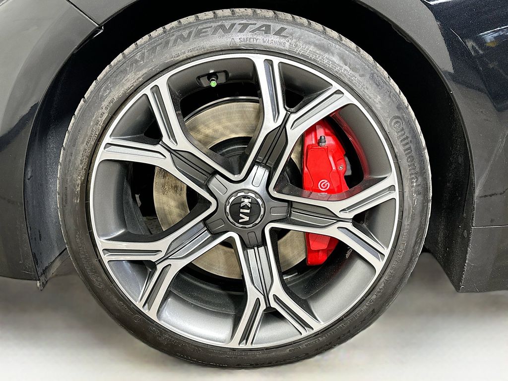 Thumbnail: 2018 Kia Stinger - 7