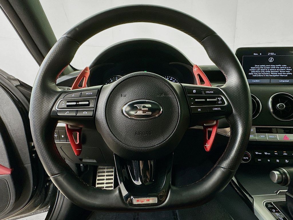 Thumbnail: 2018 Kia Stinger - 14