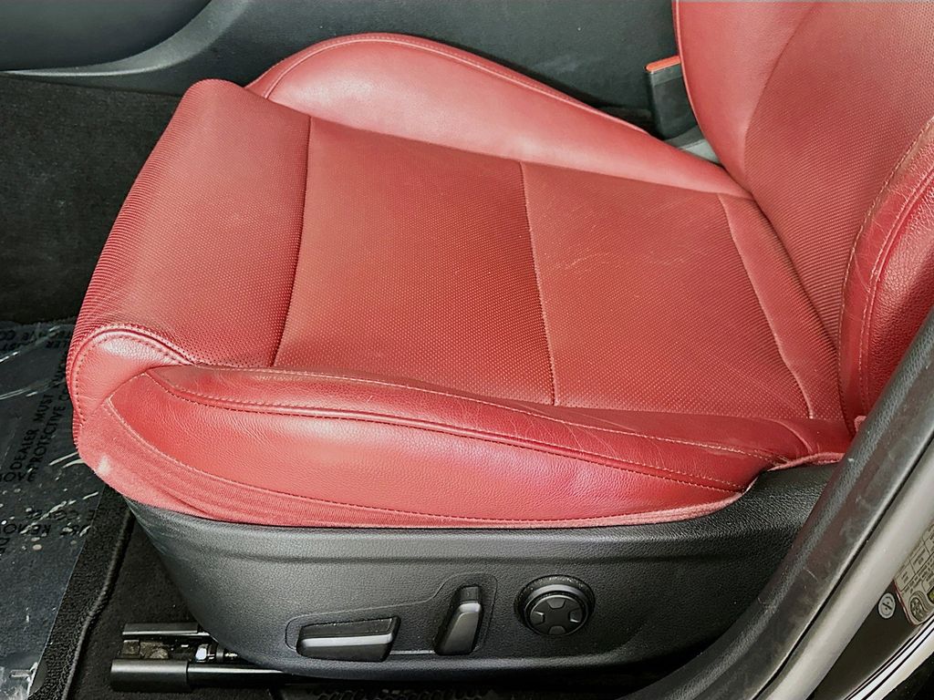 Thumbnail: 2018 Kia Stinger - 32