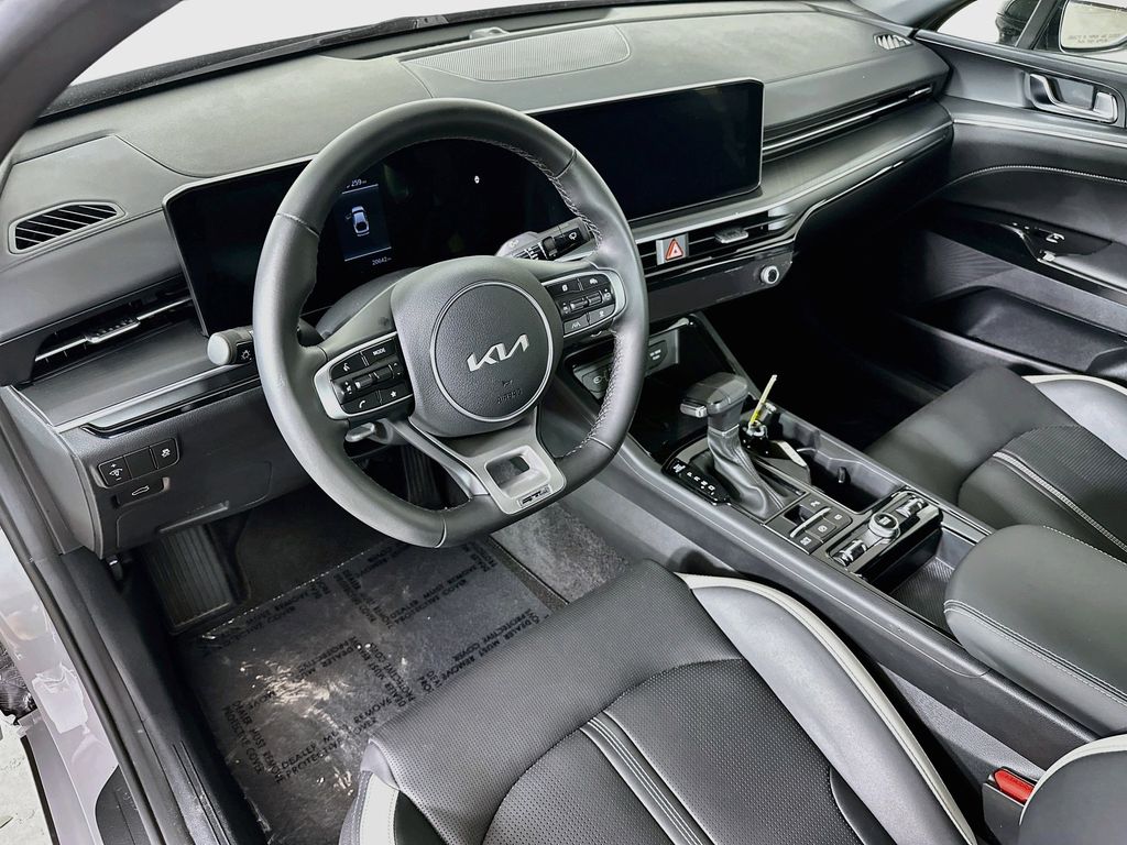 Thumbnail: 2025 Kia K5 - 2