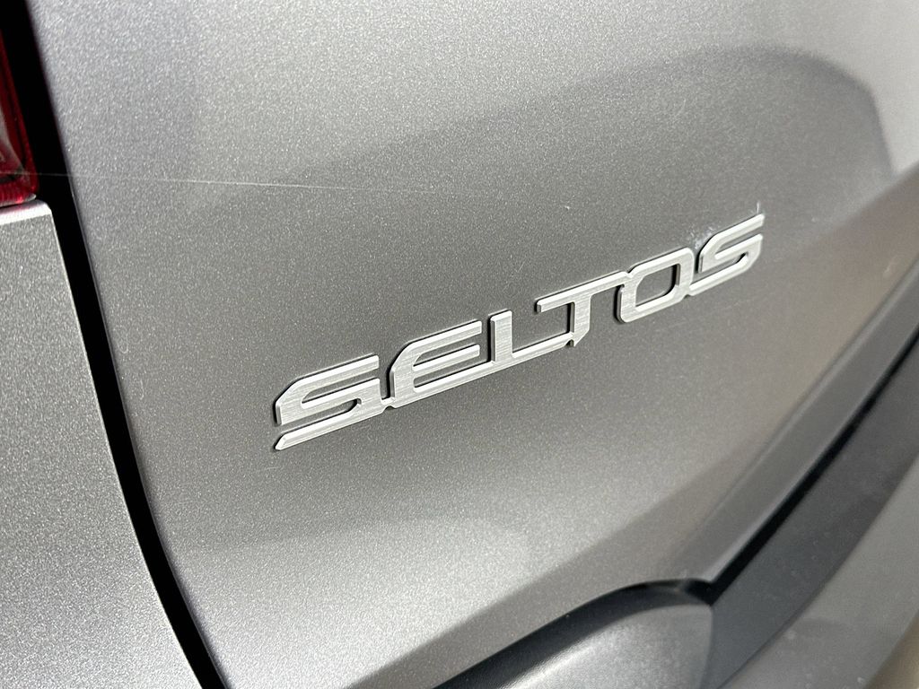 Thumbnail: 2024 Kia Seltos - 7