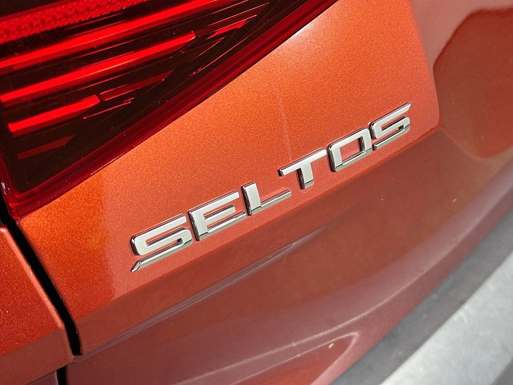 Thumbnail: 2021 Kia Seltos - 7