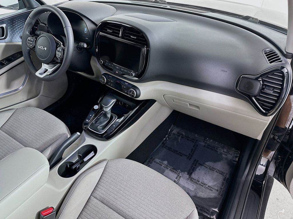 Thumbnail: 2023 Kia Soul - 33