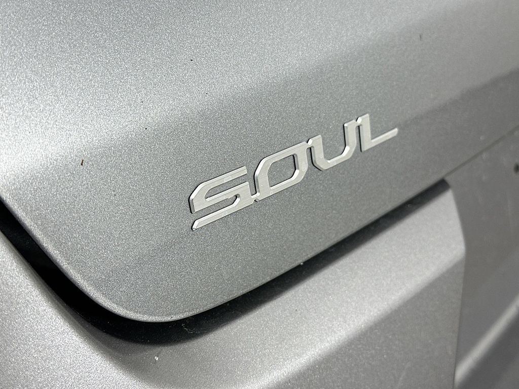 Thumbnail: 2023 Kia Soul - 6