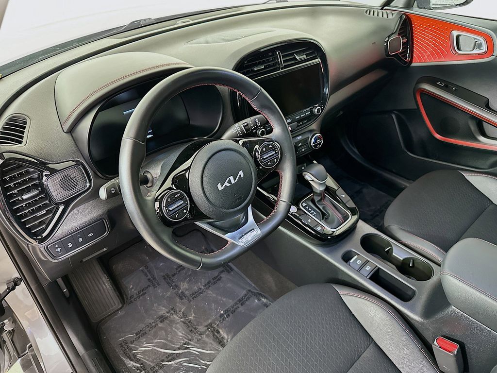 Thumbnail: 2023 Kia Soul - 2