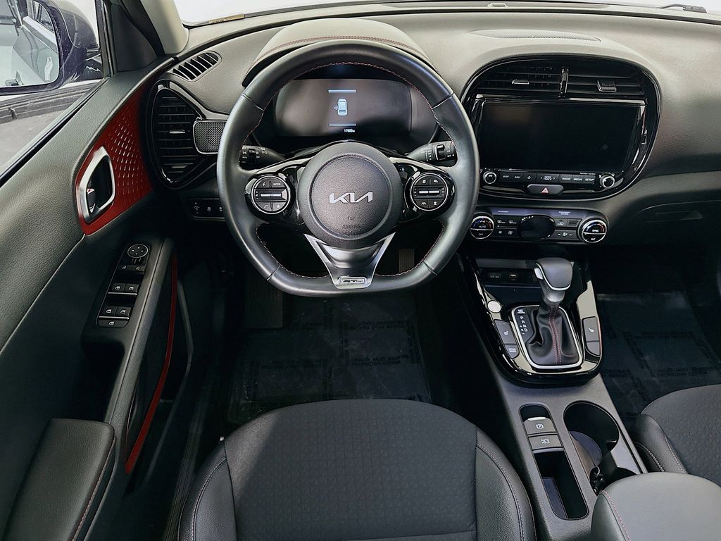 Thumbnail: 2023 Kia Soul - 9