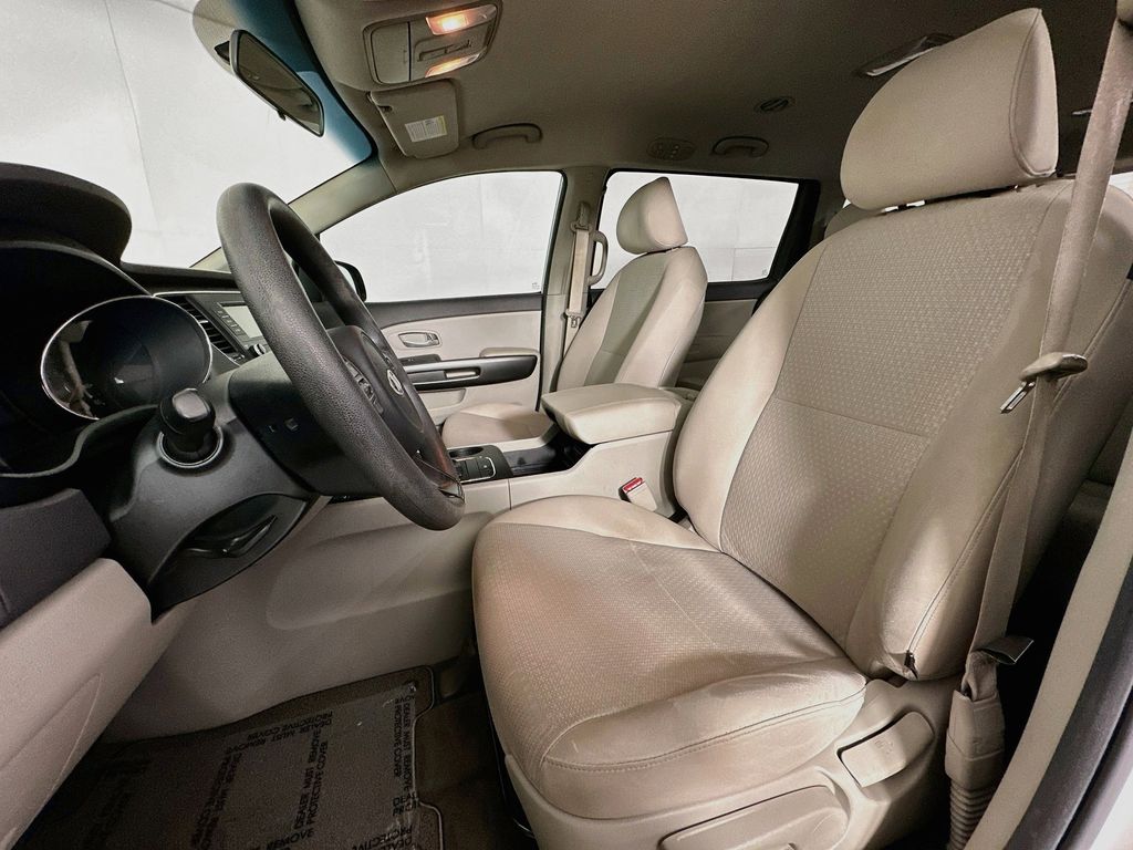 Thumbnail: 2018 Kia Sedona - 11
