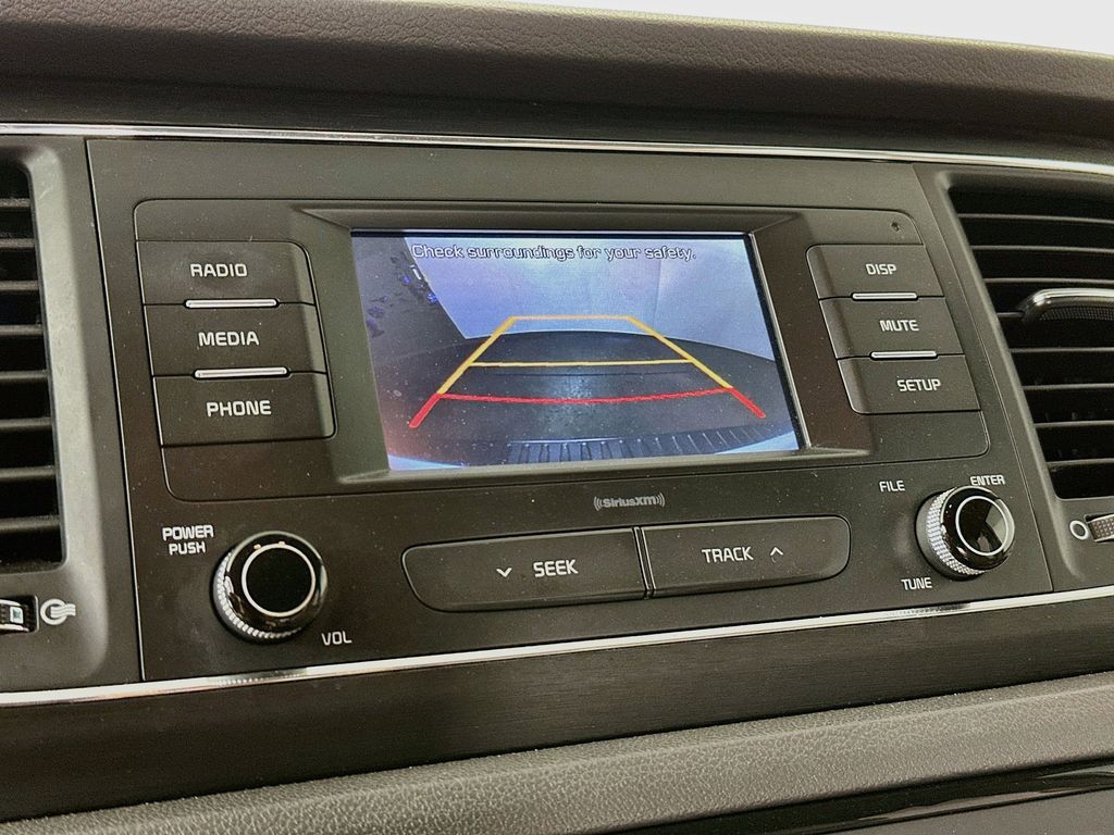 Thumbnail: 2018 Kia Sedona - 28
