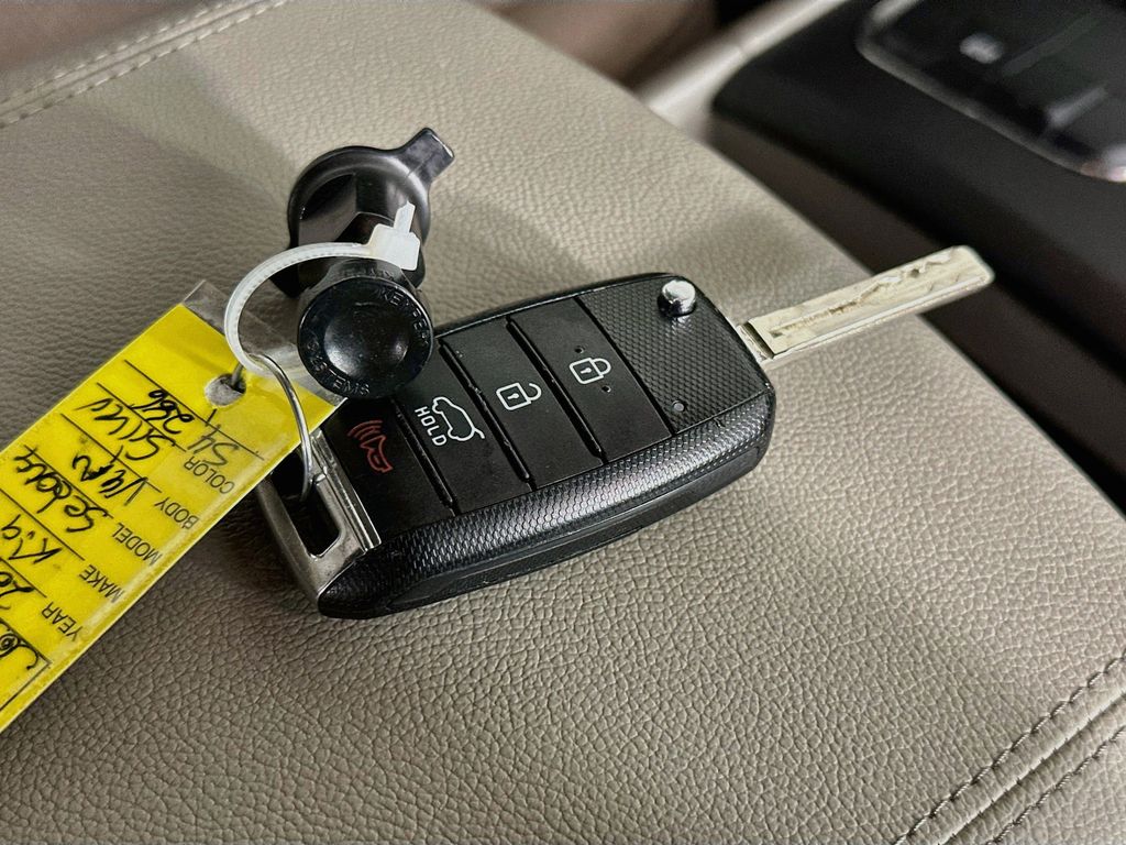 Thumbnail: 2018 Kia Sedona - 20
