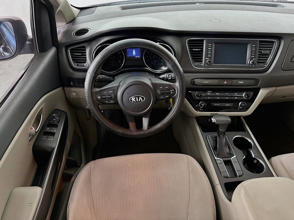 Thumbnail: 2019 Kia Sedona - 10