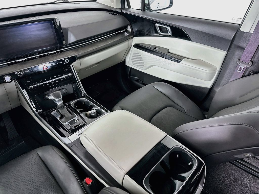 Thumbnail: 2024 Kia Carnival - 14