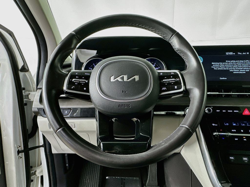 Thumbnail: 2024 Kia Carnival - 15