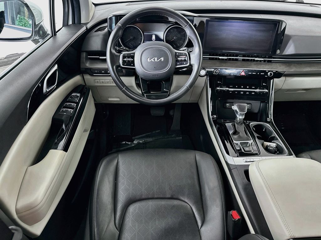 Thumbnail: 2024 Kia Carnival - 10