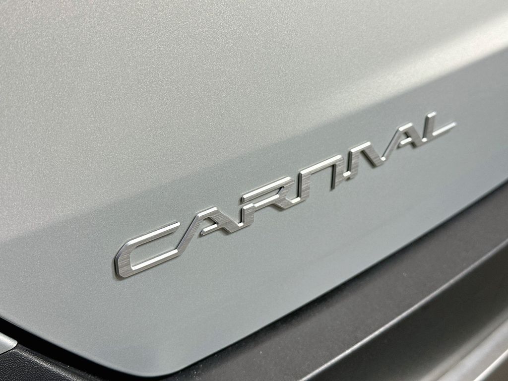 Thumbnail: 2025 Kia Carnival - 7
