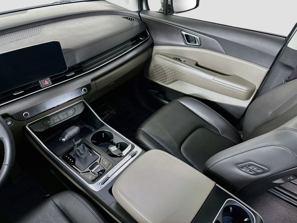 Thumbnail: 2025 Kia Carnival - 14