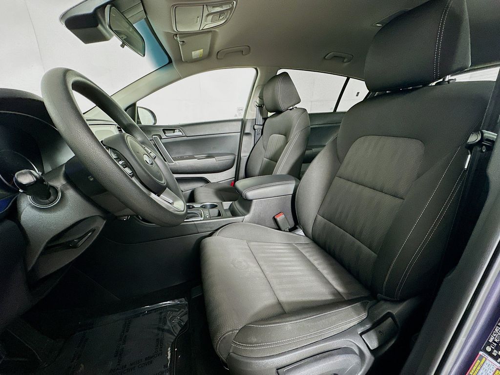Thumbnail: 2020 Kia Sportage - 11