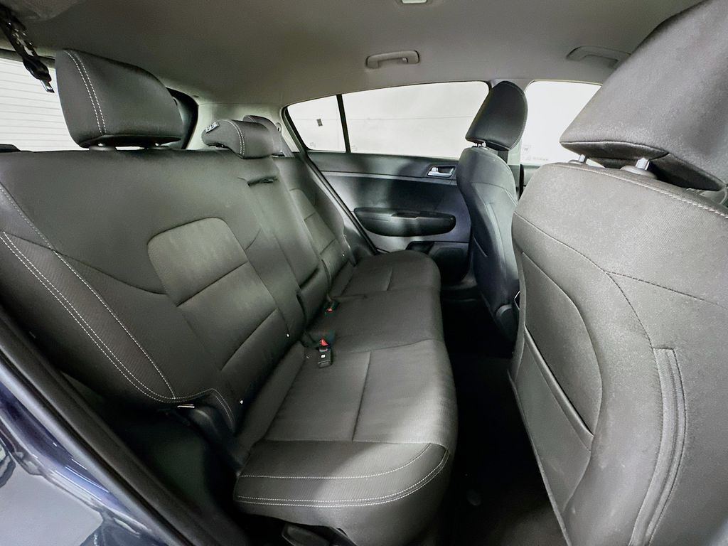 Thumbnail: 2020 Kia Sportage - 32