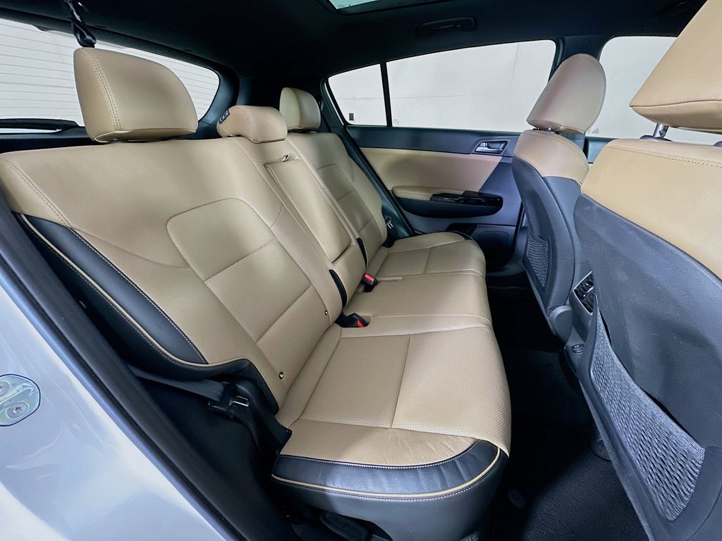 Thumbnail: 2021 Kia Sportage - 35