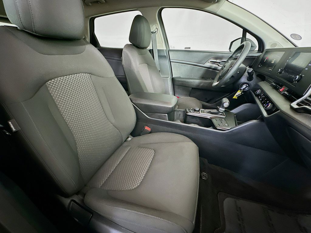 Thumbnail: 2024 Kia Sportage - 12
