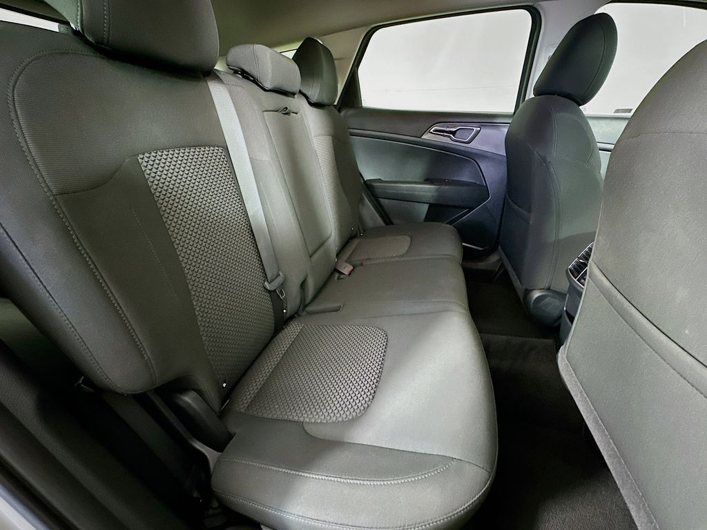 Thumbnail: 2024 Kia Sportage - 30