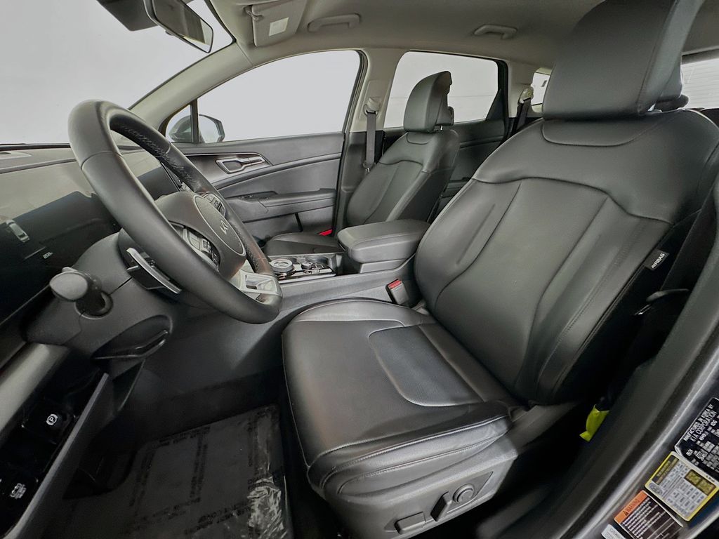 Thumbnail: 2025 Kia Sportage - 11