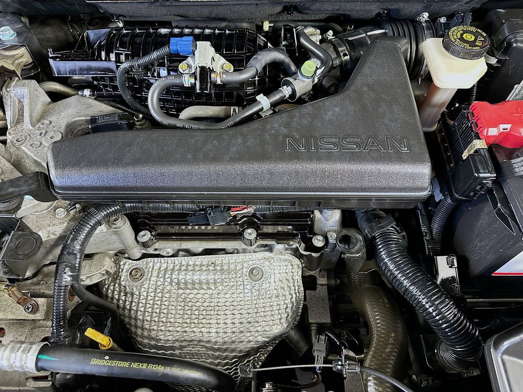 Thumbnail: 2016 Nissan Rogue - 9