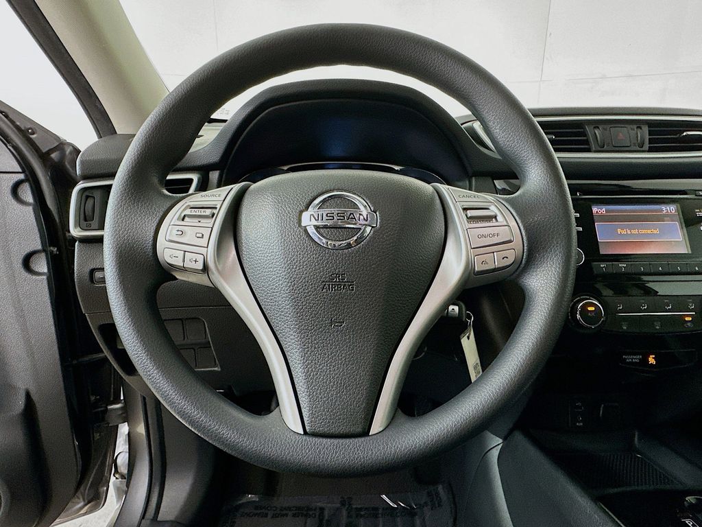 Thumbnail: 2016 Nissan Rogue - 15