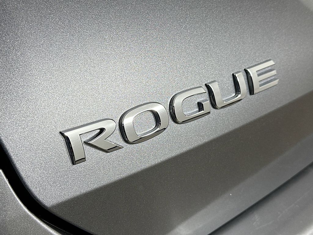 Thumbnail: 2016 Nissan Rogue - 7