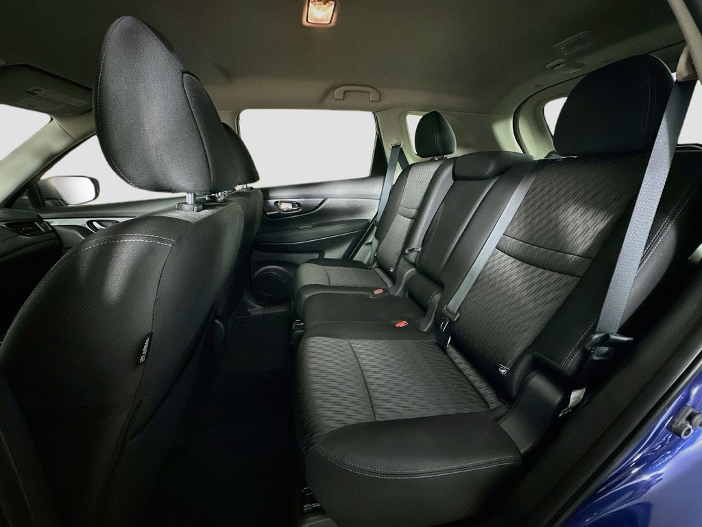 Thumbnail: 2019 Nissan Rogue - 13
