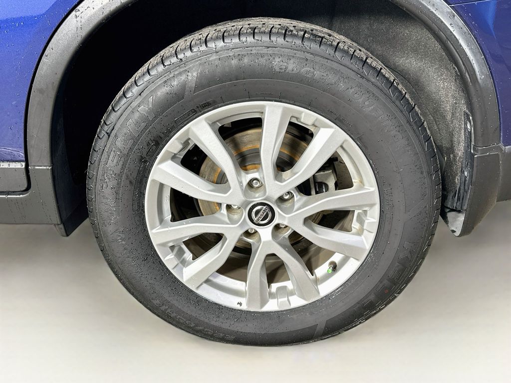 Thumbnail: 2019 Nissan Rogue - 8
