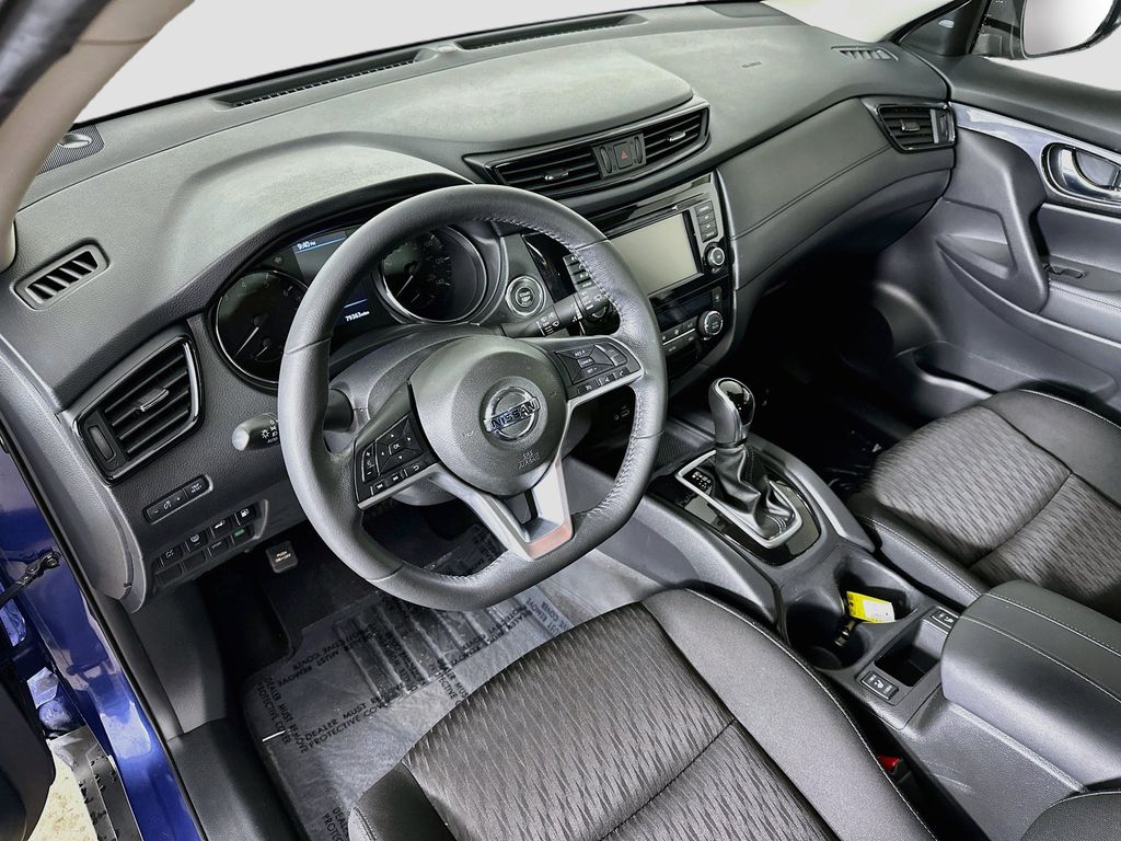 Thumbnail: 2019 Nissan Rogue - 2