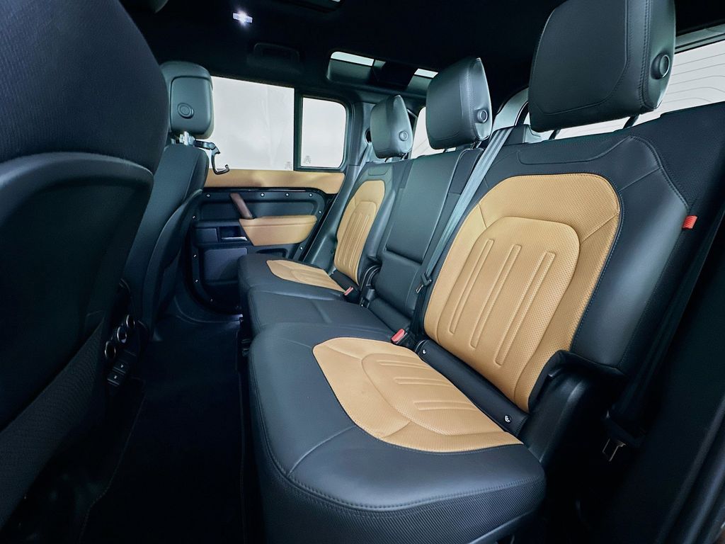 Thumbnail: 2024 Land Rover Defender - 11