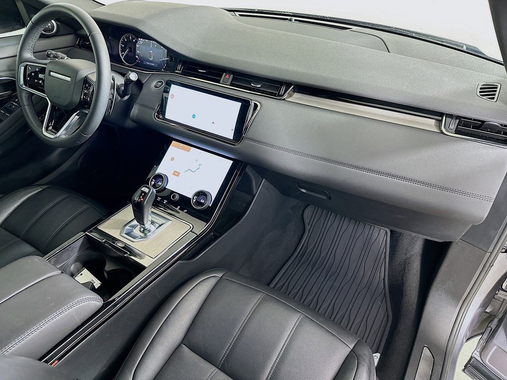 Thumbnail: 2023 Land Rover Range Rover Evoque - 33