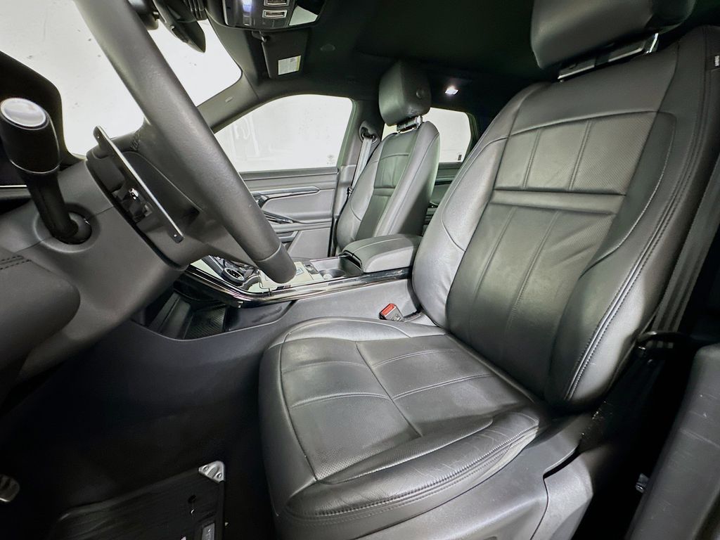Thumbnail: 2023 Land Rover Range Rover Evoque - 10