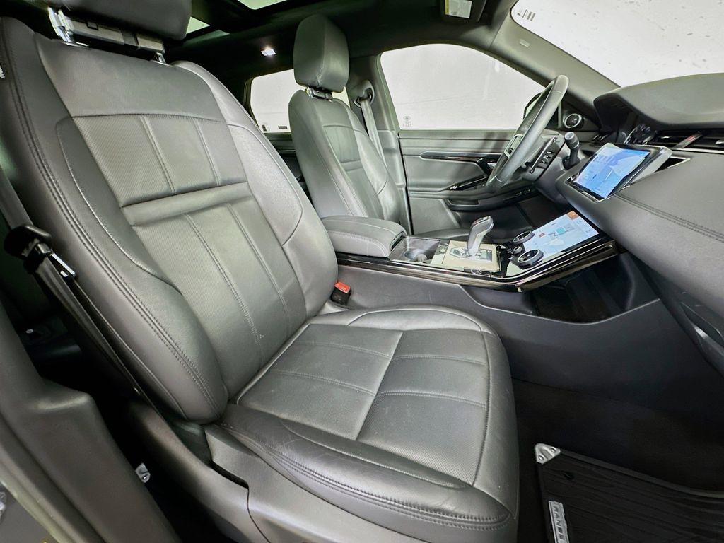 Thumbnail: 2023 Land Rover Range Rover Evoque - 11