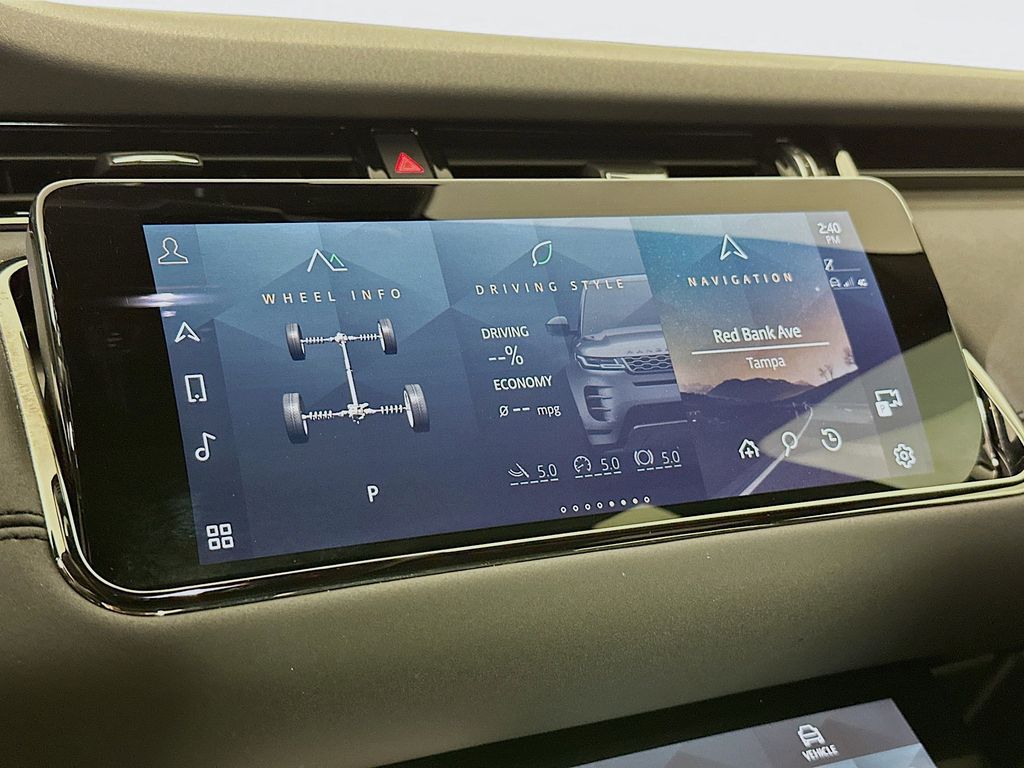 Thumbnail: 2023 Land Rover Range Rover Evoque - 15