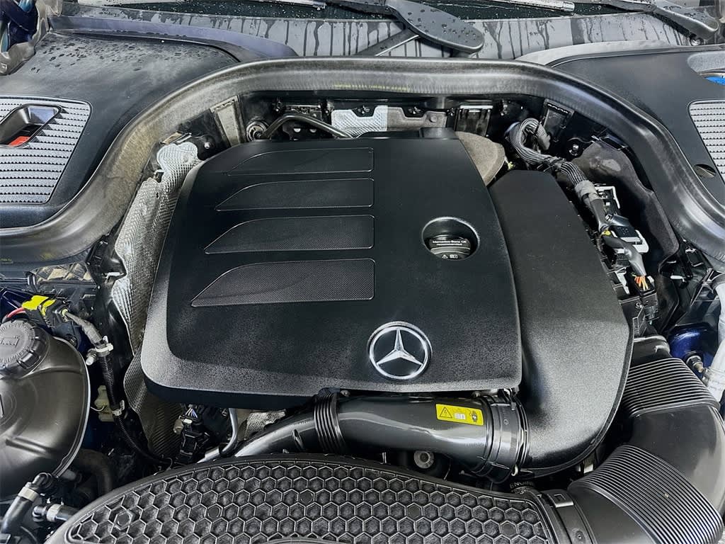 2021 Mercedes-Benz GLC 300 9