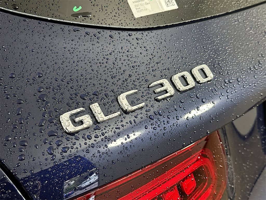 2021 Mercedes-Benz GLC 300 7