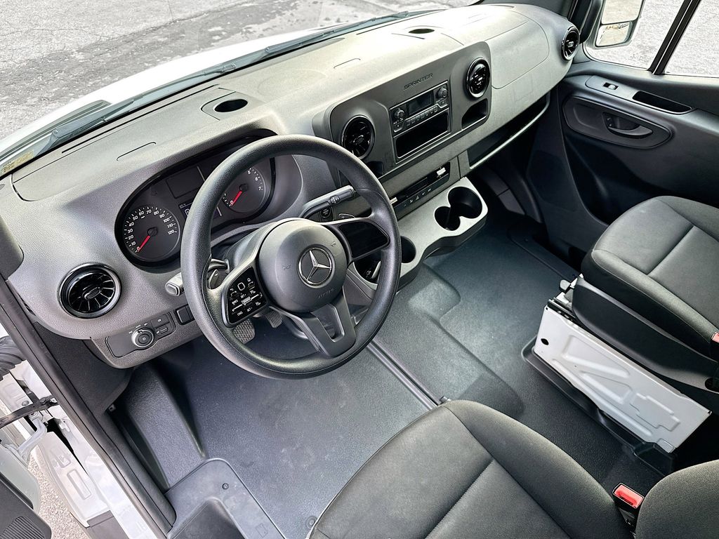 Thumbnail: 2022 Mercedes-Benz Sprinter - 2