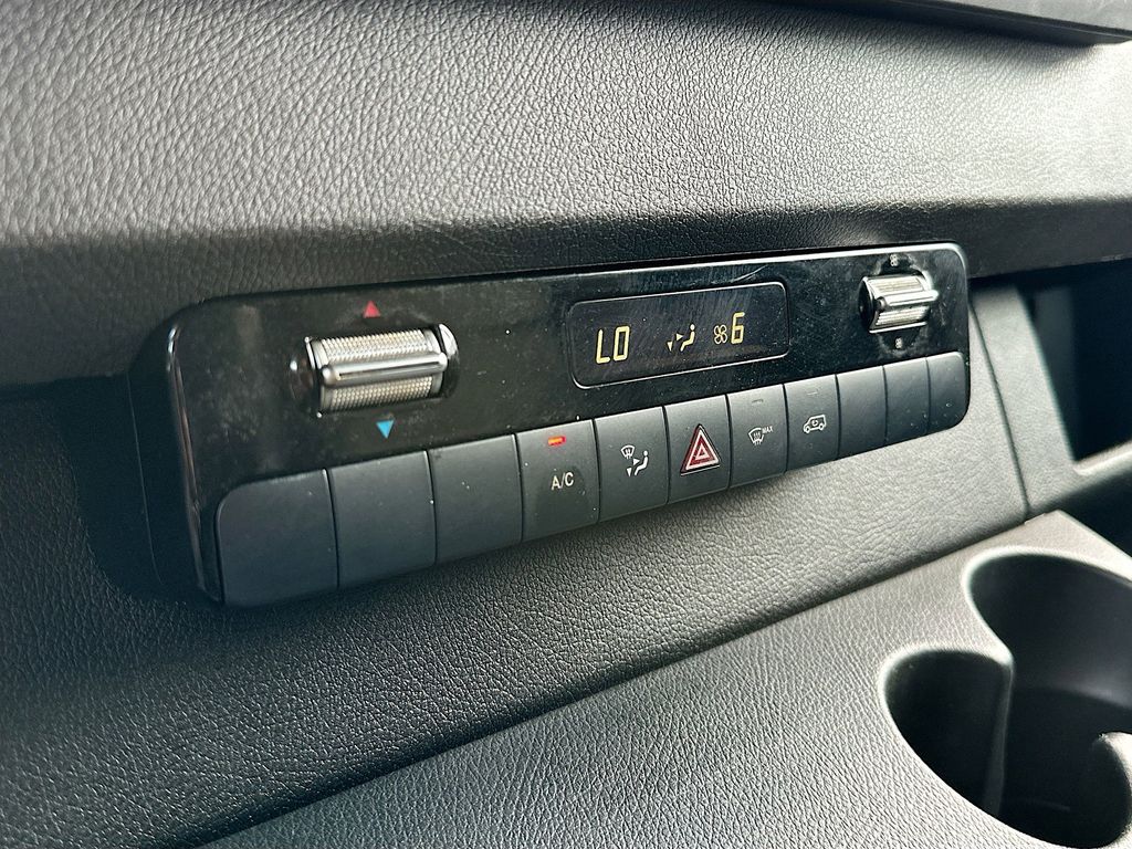 Thumbnail: 2022 Mercedes-Benz Sprinter - 28