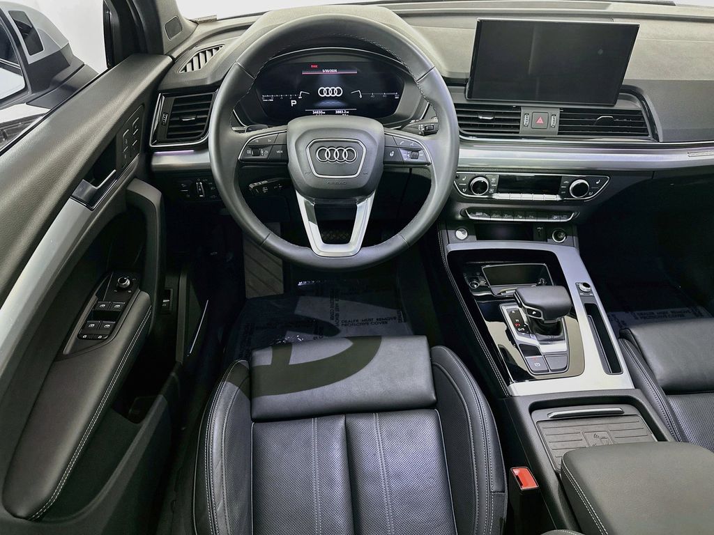 Thumbnail: 2023 Audi Q5 - 9