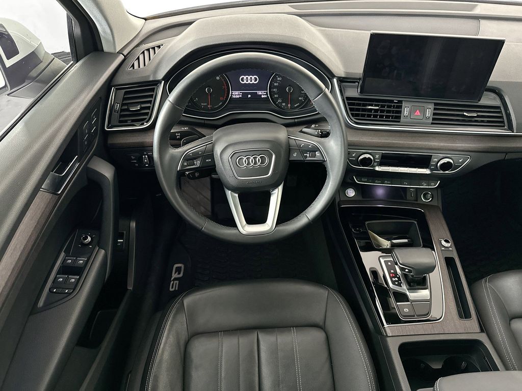 Thumbnail: 2021 Audi Q5 - 9