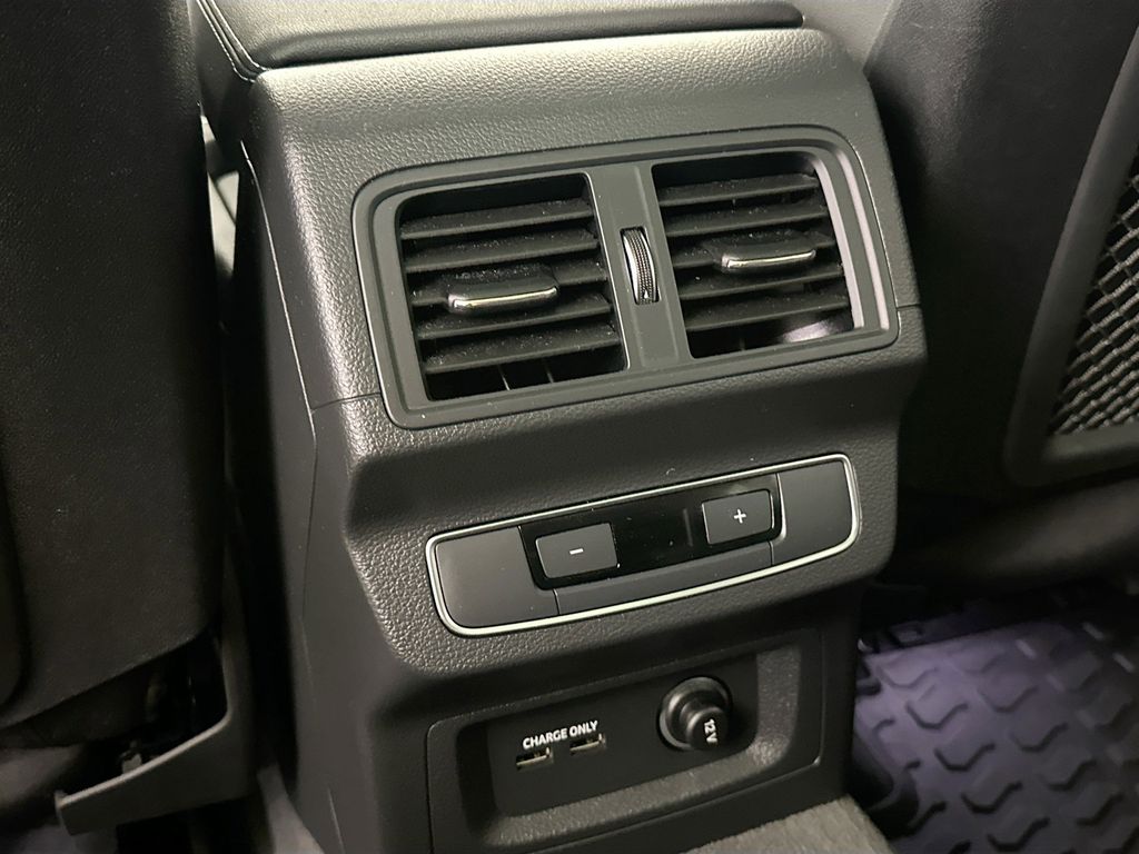 Thumbnail: 2021 Audi Q5 - 21