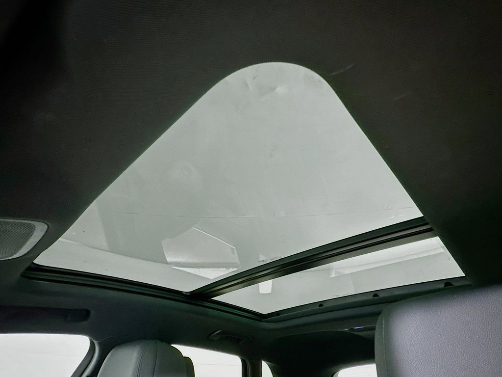 Thumbnail: 2024 Audi Q3 - 31