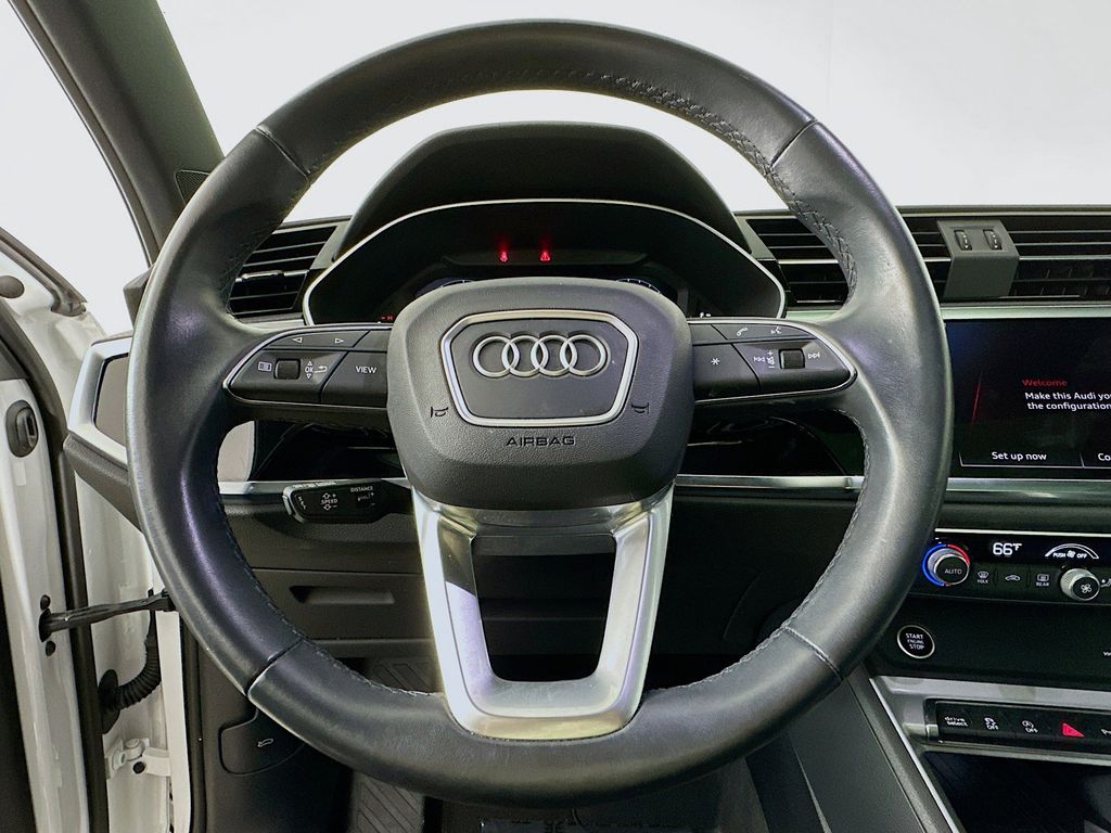 Thumbnail: 2024 Audi Q3 - 14