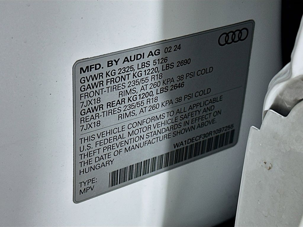 Thumbnail: 2024 Audi Q3 - 21